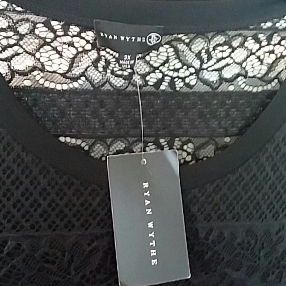 Ryan Wythe black lace blouse (3x) - excellent used condition - Picture 2 of 4